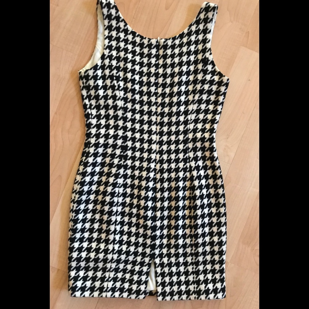 Finity Studio Dress and Jacket - Picture 4 of 5